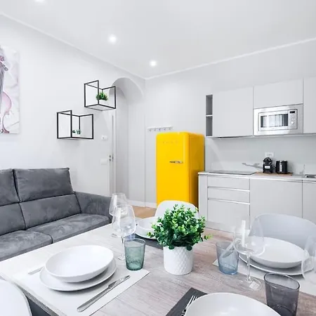 Easylife -modern And Elegant In The Heart Of