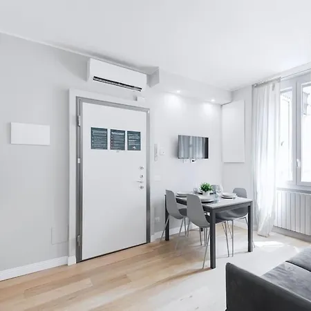 Apartamento Easylife -modern And Elegant In The Heart Of *