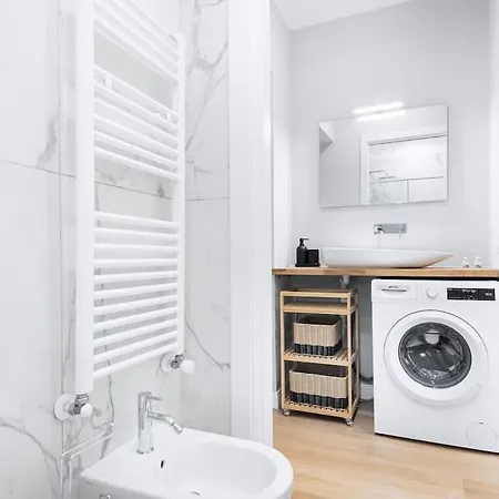 Easylife -modern And Elegant In The Heart Of Apartment